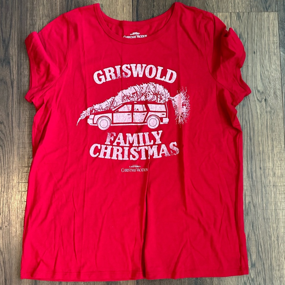 EUC Torrid Christmas Vacation Red T-Shirt, Size 1, 1x, 14/16